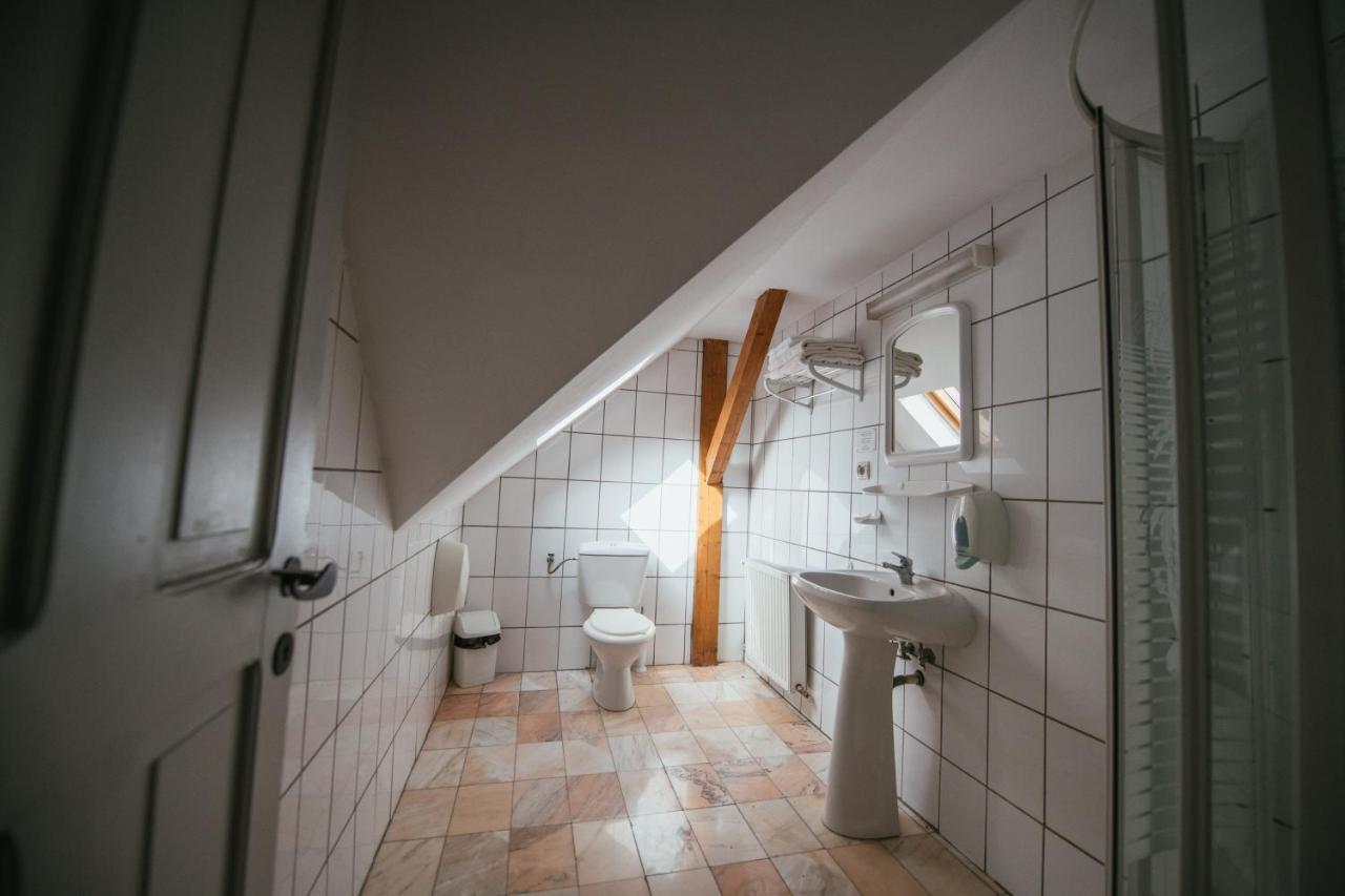 Voeroes Guest House Тыргу-Секуеск Экстерьер фото
