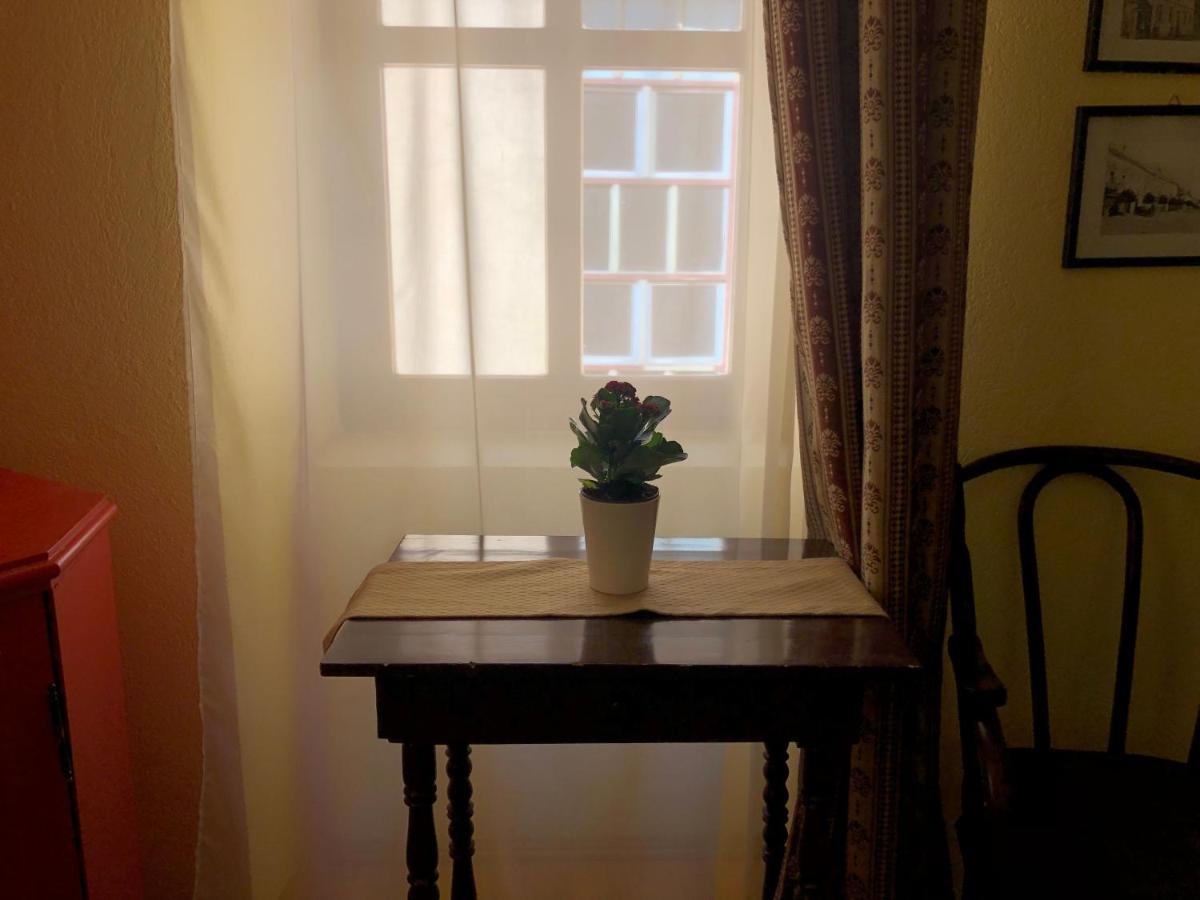 Voeroes Guest House Тыргу-Секуеск Экстерьер фото